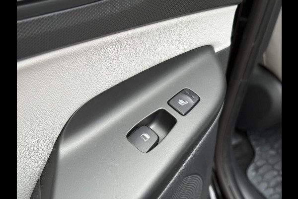 Hyundai Kona EV Limited 64 kWh | 49350 KM | Virtual Cockpit | Navigatiesysteem | Stoelverwarming