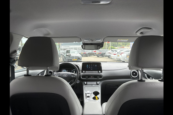 Hyundai Kona EV Limited 64 kWh | 49350 KM | Virtual Cockpit | Navigatiesysteem | Stoelverwarming