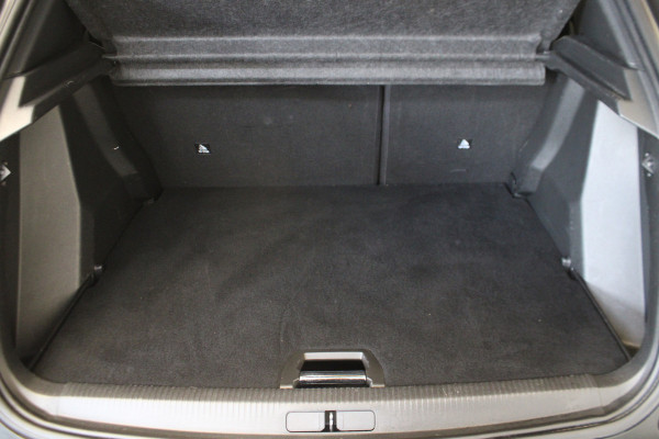 Peugeot 2008 1.2 PureTech Allure |Stoelverwarming|Navi|