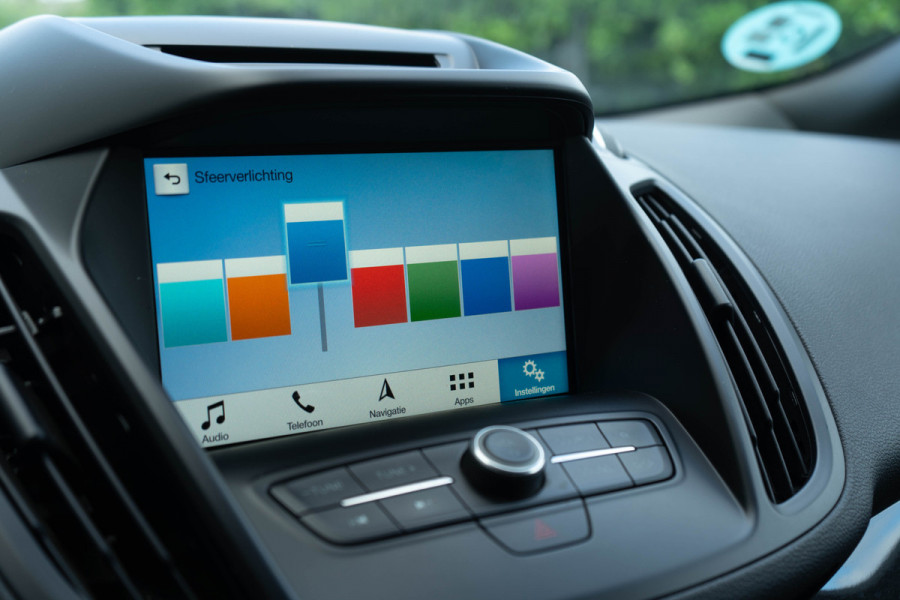 Ford Kuga 1.5 EcoBoost ST Line / Touch Navigatie/ Cruise Control/ Trekhaak/ 110kW (150PK)