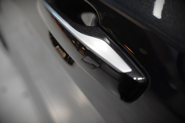 Lynk & Co 01 1.5 | Panoramadak | Stoelverwarming | Keyless | Apple Carplay | Memory Seat | Adaptive Cruise Control | Infinity | Navigatie | Camera | Parkeersensoren | Ambiance Verlichting | SOH 95,88%