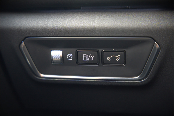 Lynk & Co 01 1.5 | Panoramadak | Stoelverwarming | Keyless | Apple Carplay | Memory Seat | Adaptive Cruise Control | Infinity | Navigatie | Camera | Parkeersensoren | Ambiance Verlichting | SOH 95,88%