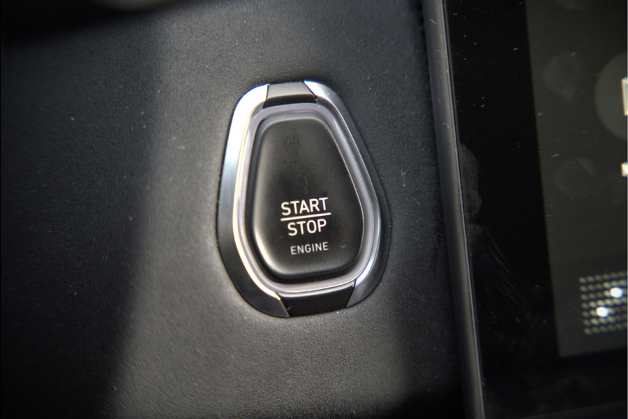Lynk & Co 01 1.5 | Panoramadak | Stoelverwarming | Keyless | Apple Carplay | Memory Seat | Adaptive Cruise Control | Infinity | Navigatie | Camera | Parkeersensoren | Ambiance Verlichting | SOH 95,88%