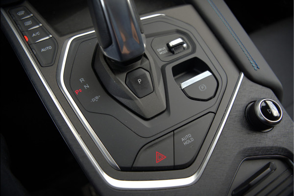 Lynk & Co 01 1.5 | Panoramadak | Stoelverwarming | Keyless | Apple Carplay | Memory Seat | Adaptive Cruise Control | Infinity | Navigatie | Camera | Parkeersensoren | Ambiance Verlichting | SOH 95,88%