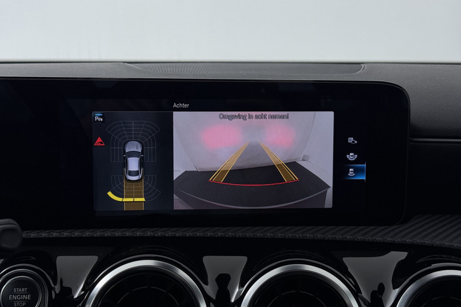 Mercedes-Benz CLA-Klasse 180 Business Line (STOELVERWARMING, NAVIGATIE, CAMERA, PARKEERSENSOREN)