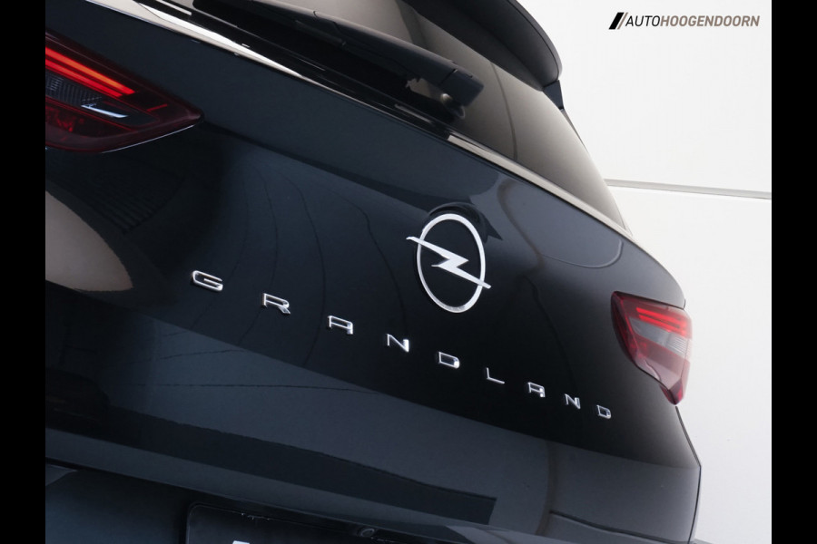Opel Grandland 1.2 Turbo Edition GS-line Black Edition (APPLE CARPLAY,DODEHOEK,ADAPTIVE CRUISE,CAMERA,TREKHAAK,STOELVERWARMING)