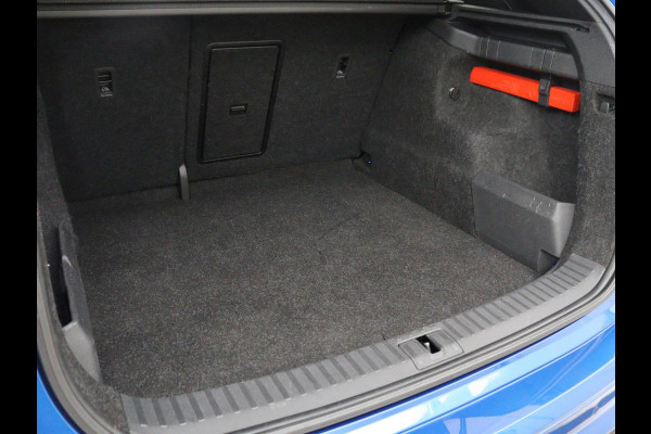 Škoda Enyaq iV 80 Sportline | SOH 92.7% | Leder/alcantara | Stuur/stoel verwarming | Camera | Park assist | Cruise control | Carplay | Sfeerverlichting | 21''