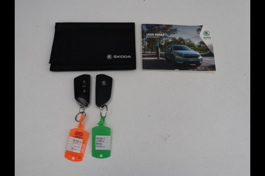 Škoda Enyaq iV 80 Sportline | SOH 92.7% | Leder/alcantara | Stuur/stoel verwarming | Camera | Park assist | Cruise control | Carplay | Sfeerverlichting | 21''