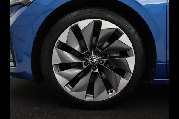 Škoda Enyaq iV 80 Sportline | SOH 92.7% | Leder/alcantara | Stuur/stoel verwarming | Camera | Park assist | Cruise control | Carplay | Sfeerverlichting | 21''
