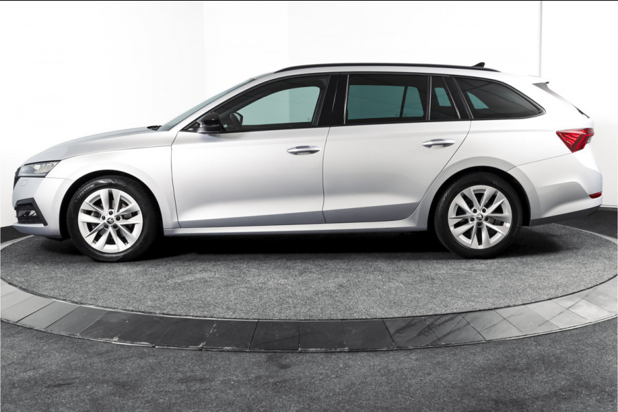 Škoda Octavia Combi 1.0 e-TSI 110 PK Sport Business - Automaat | Dig. Cockpit | Cruise | Stoelverw. | PDC | Camera | NAV + App. Connect | ECC | Afn. Trekhaak | LM 17" |