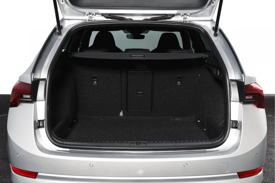 Škoda Octavia Combi 1.0 e-TSI 110 PK Sport Business - Automaat | Dig. Cockpit | Cruise | Stoelverw. | PDC | Camera | NAV + App. Connect | ECC | Afn. Trekhaak | LM 17" |