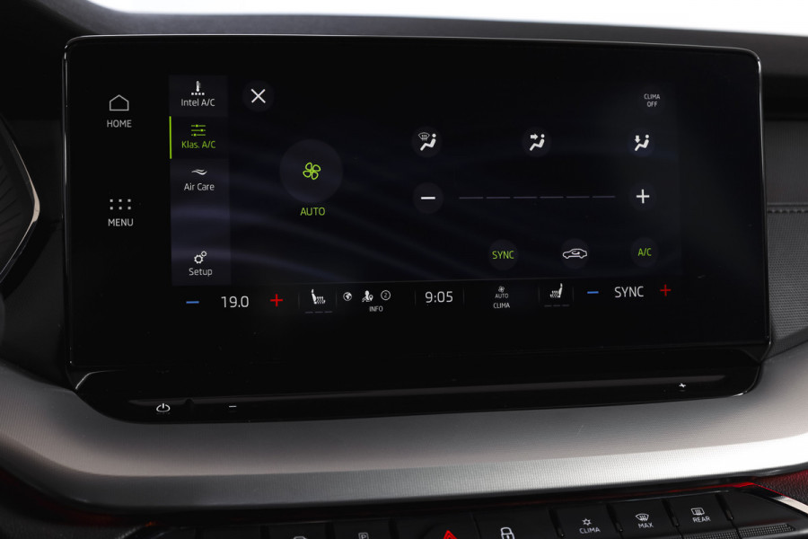 Škoda Octavia Combi 1.0 e-TSI 110 PK Sport Business - Automaat | Dig. Cockpit | Cruise | Stoelverw. | PDC | Camera | NAV + App. Connect | ECC | Afn. Trekhaak | LM 17" |