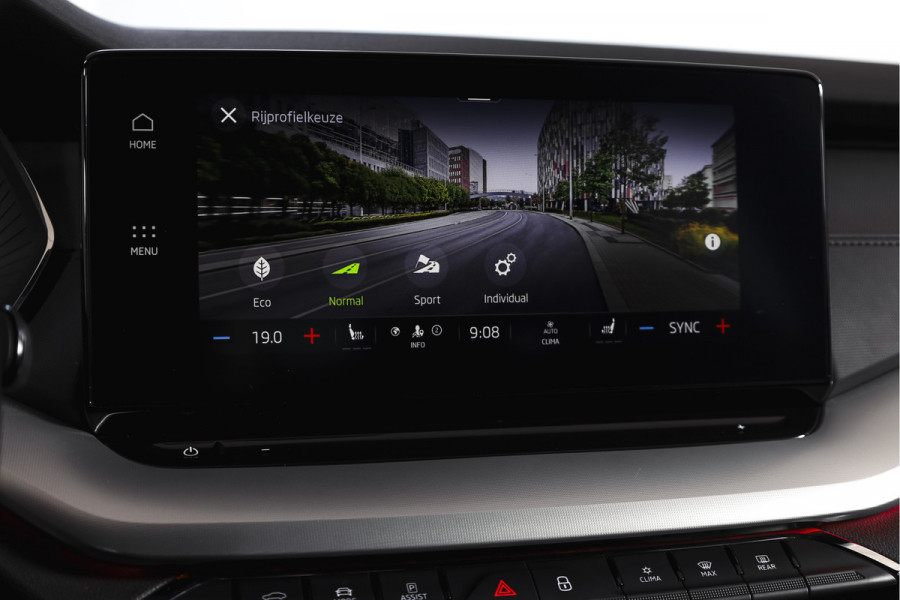 Škoda Octavia Combi 1.0 e-TSI 110 PK Sport Business - Automaat | Dig. Cockpit | Cruise | Stoelverw. | PDC | Camera | NAV + App. Connect | ECC | Afn. Trekhaak | LM 17" |