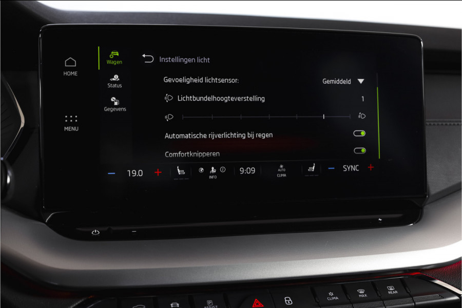 Škoda Octavia Combi 1.0 e-TSI 110 PK Sport Business - Automaat | Dig. Cockpit | Cruise | Stoelverw. | PDC | Camera | NAV + App. Connect | ECC | Afn. Trekhaak | LM 17" |