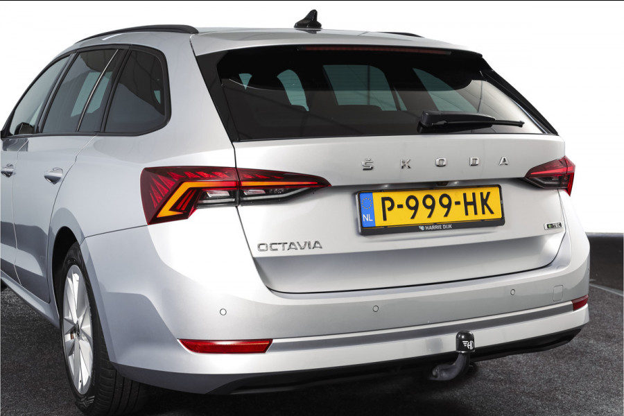 Škoda Octavia Combi 1.0 e-TSI 110 PK Sport Business - Automaat | Dig. Cockpit | Cruise | Stoelverw. | PDC | Camera | NAV + App. Connect | ECC | Afn. Trekhaak | LM 17" |