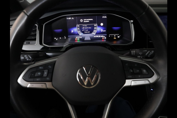 Volkswagen Polo 1.0 TSI R-Line 95 pk Automaat (DSG) | Verlengde garantie | Navigatie via App | Parkeersensoren | Achteruitrijcamera | Keyless | R-Line |