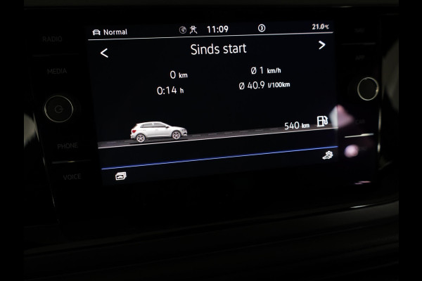 Volkswagen Polo 1.0 TSI R-Line 95 pk Automaat (DSG) | Verlengde garantie | Navigatie via App | Parkeersensoren | Achteruitrijcamera | Keyless | R-Line |