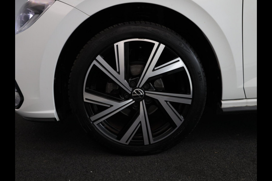 Volkswagen Polo 1.0 TSI R-Line 95 pk Automaat (DSG) | Verlengde garantie | Navigatie via App | Parkeersensoren | Achteruitrijcamera | Keyless | R-Line |