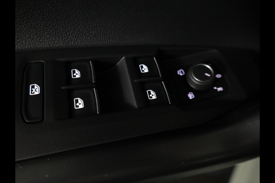 Volkswagen Polo 1.0 TSI R-Line 95 pk Automaat (DSG) | Verlengde garantie | Navigatie via App | Parkeersensoren | Achteruitrijcamera | Keyless | R-Line |