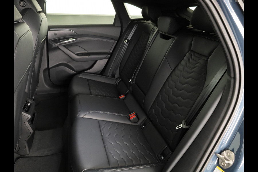 Audi A6 Sportback e-tron S edition e-tron 83 kWh 286 pk | Techniekpakket plus | Sportstoelen leder | Privacy glas | MMI-bijrijdersscherm |