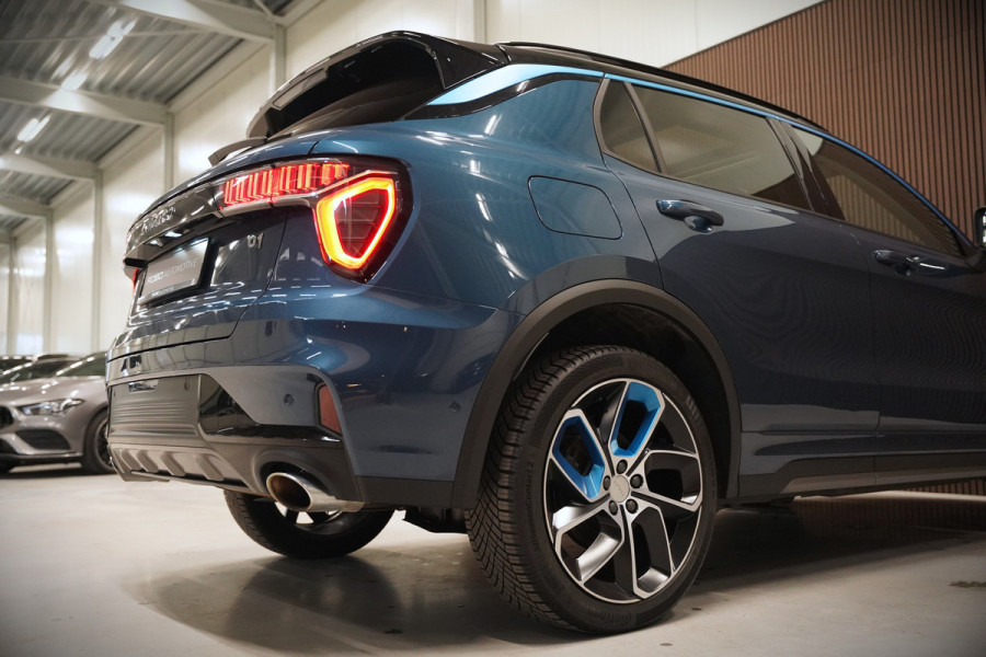 Lynk & Co 01 1.5 | Panoramadak | Stoelverwarming | Keyless | Apple Carplay | Memory Seat | Adaptive Cruise Control | Infinity | Navigatie | 360 Camera | Parkeersensoren | Ambiance Verlichting | SOH 98,34%