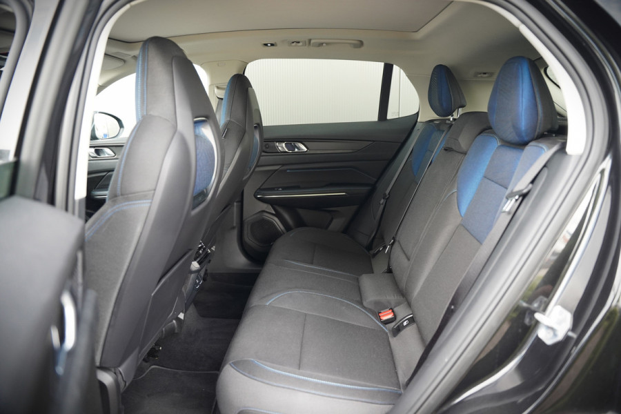 Lynk & Co 01 1.5 | Panoramadak | Stoelverwarming | Keyless | Apple Carplay | Memory Seat | Adaptive Cruise Control | Infinity | Navigatie | 360 Camera | Parkeersensoren | Ambiance Verlichting | SOH 98,34%