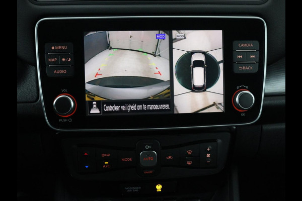 Nissan Leaf N-Connecta 40 kWh | SOH 94.3% | Stuur/stoel verwarming | Adaptive cruise | 360 camera | Dodehoek detectie | Full LED | Navigatie | Carplay |