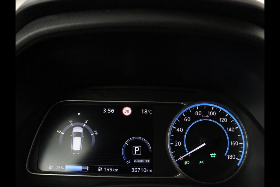 Nissan Leaf N-Connecta 40 kWh | SOH 94.3% | Stuur/stoel verwarming | Adaptive cruise | 360 camera | Dodehoek detectie | Full LED | Navigatie | Carplay |