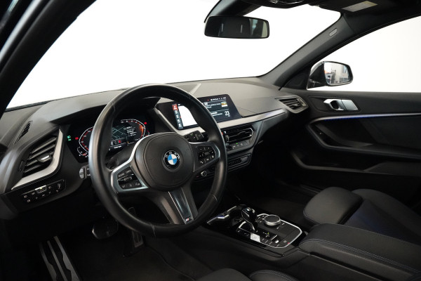 BMW 1-serie 120i M-Sport Navigatie Full-led 24 Maanden garantie* (Vraag naar de voorwaarden)