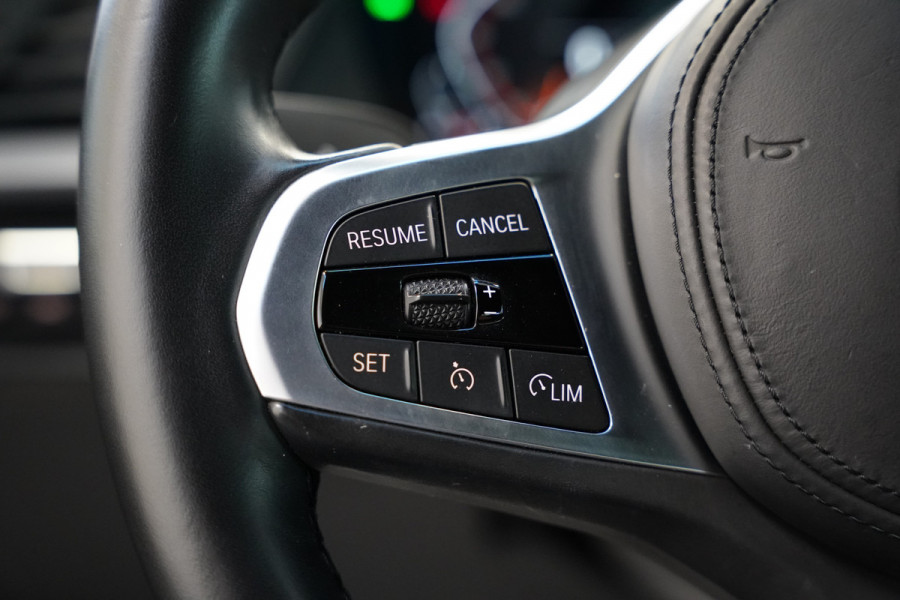BMW 1-serie 120i M-Sport Navigatie Full-led 24 Maanden garantie* (Vraag naar de voorwaarden)