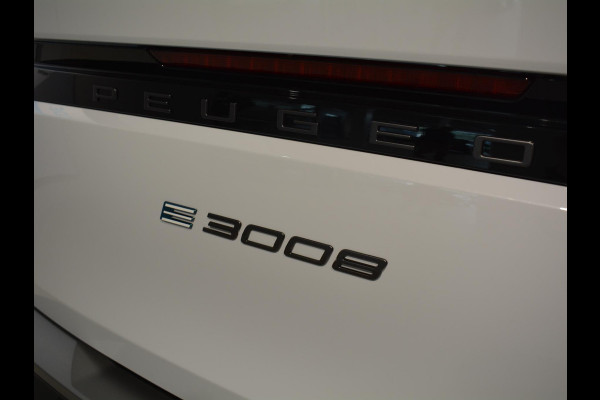 Peugeot E-3008 Allure Avantage 210 73 kWh | Camera | Stoelverwarming | 19 inch velgen