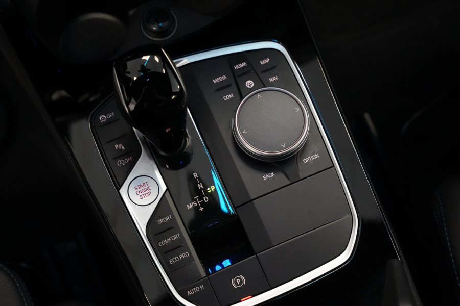 BMW 1-serie 120i M-Sport Navigatie Full-led 24 Maanden garantie* (Vraag naar de voorwaarden)