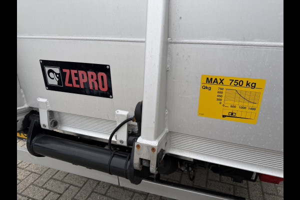 Iveco Daily 35S14 2.3 himatic automaat / euro 6 / bpm vrij / geen tol plicht ! / lease vanaf € 424 / bakwagen met laadklep / climate control / zijdeur / 410 cm L x 210 cm B x 200 cm H