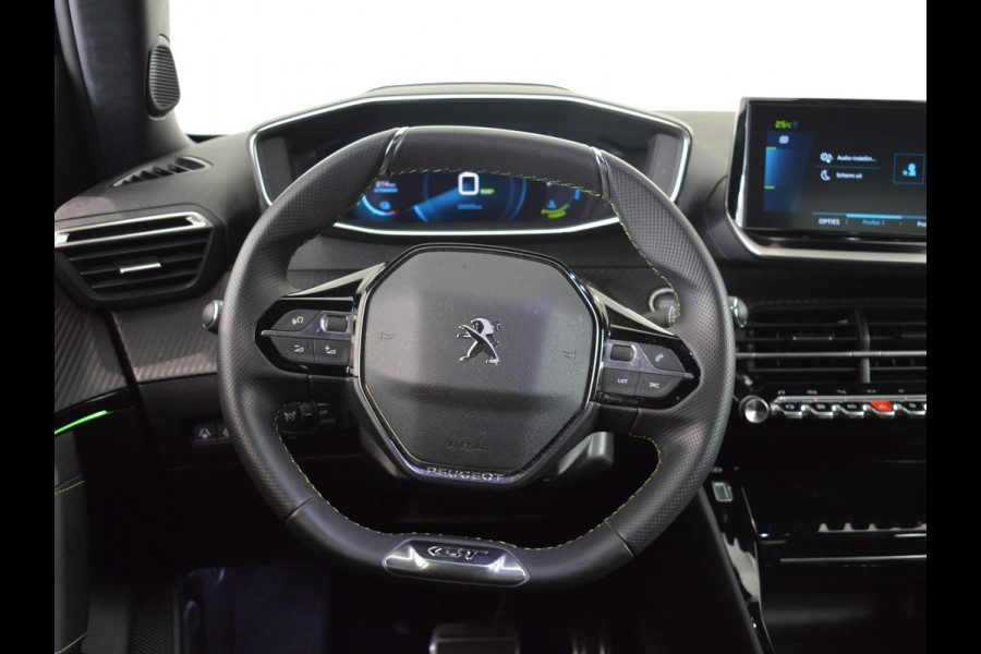 Peugeot e-2008 EV GT 50 kWh | Apple CarPlay / Android Auto | Keyless Entry | Parkeersensoren voor en achter |