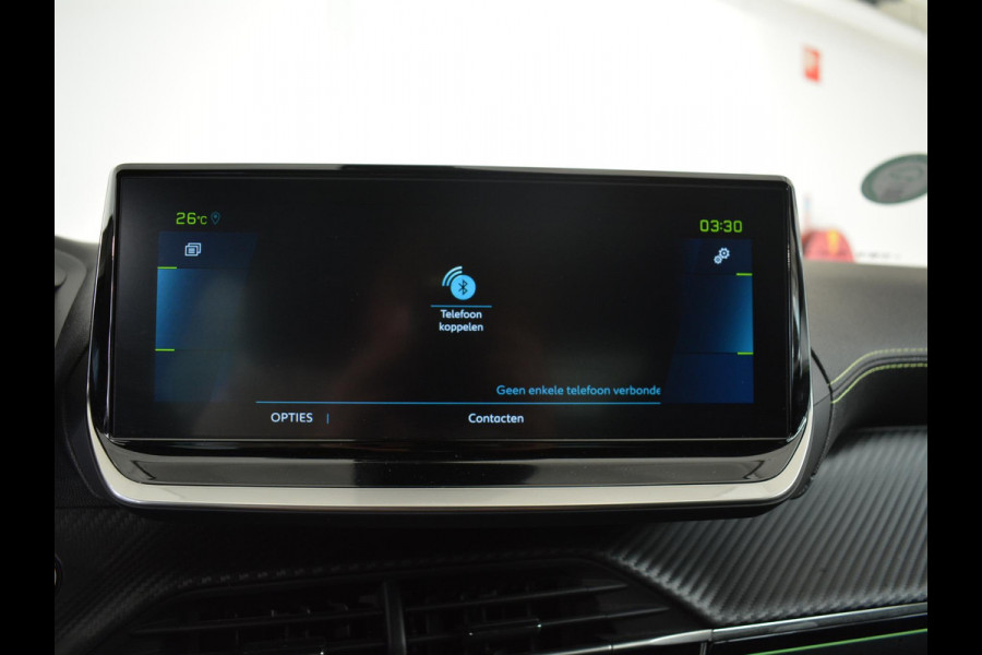 Peugeot e-2008 EV GT 50 kWh | Apple CarPlay / Android Auto | Keyless Entry | Parkeersensoren voor en achter |