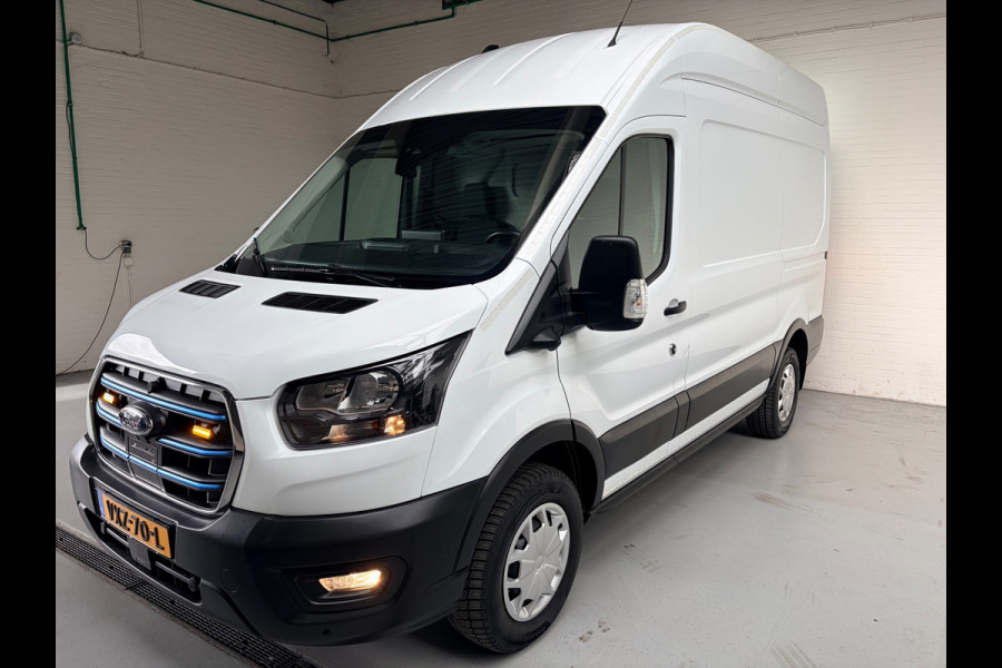 Ford E-Transit SERVICEWAGEN ELEKTRISCH AUTOMAAT 350 L2H3 Trend 68 kWh BOTT INRICHTING, V230 OMVORMER, RIJKLAARPRIJS!