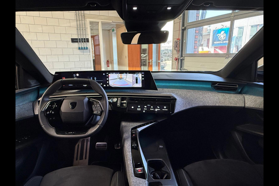 Peugeot 3008 1.2 Hybrid 145 GT 360 Camera, Massage, Stoel/stuur achterbank verwarming, Navi,