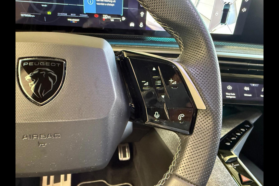 Peugeot 3008 1.2 Hybrid 145 GT 360 Camera, Massage, Stoel/stuur achterbank verwarming, Navi,