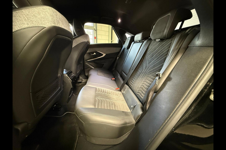 Peugeot 3008 1.2 Hybrid 145 GT 360 Camera, Massage, Stoel/stuur achterbank verwarming, Navi,