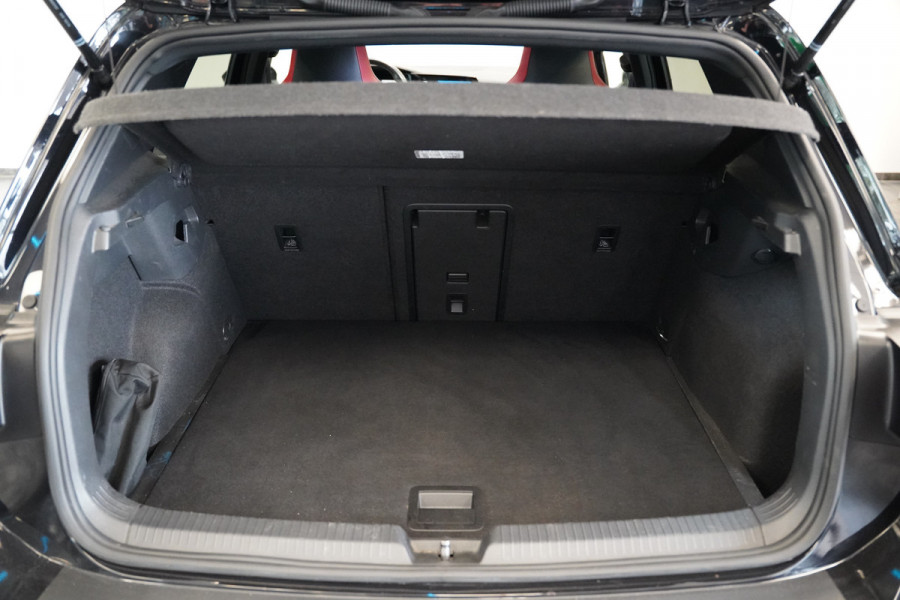 Volkswagen Golf 2.0 TSI GTI Clubsport Panoramadak Harman&Kardon Head-Up 24 Maanden garantie* (Vraag naar de voorwaarden)