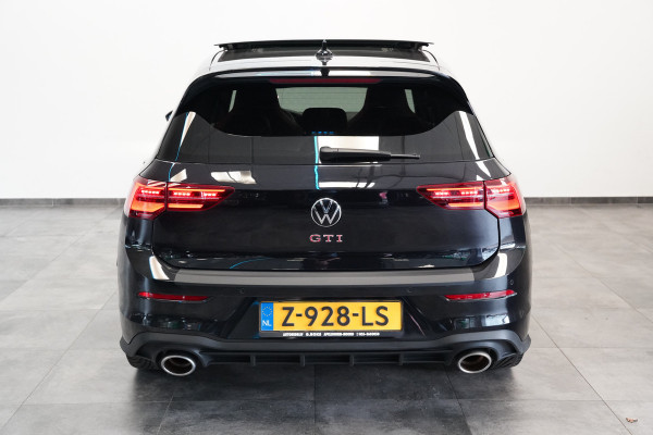 Volkswagen Golf 2.0 TSI GTI Clubsport Panoramadak Harman&Kardon Head-Up 24 Maanden garantie* (Vraag naar de voorwaarden)