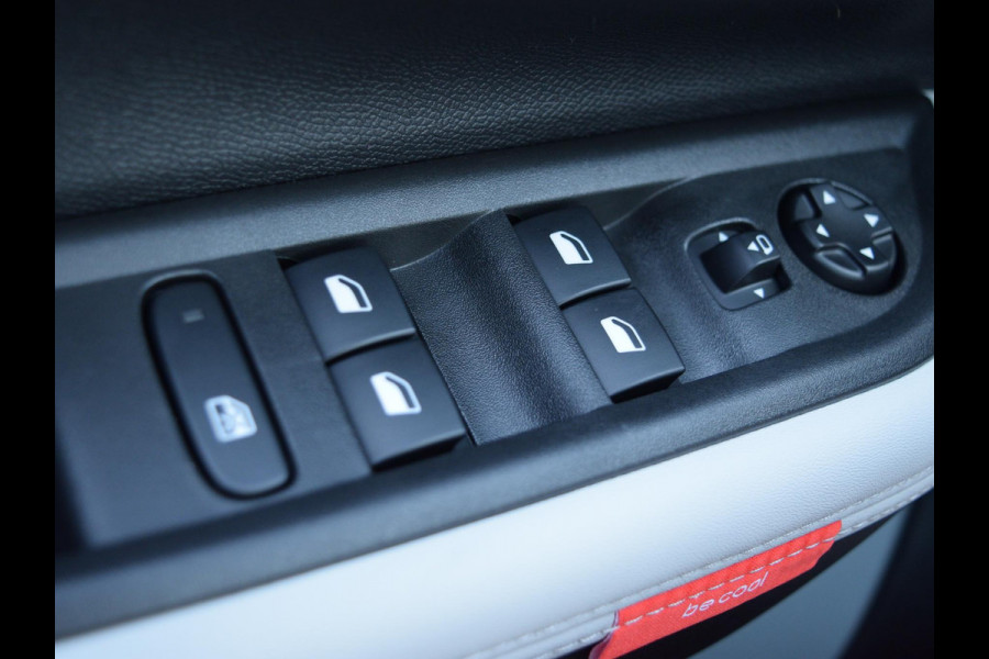Citroën ë-C3 Max 113pk Comfort Range 44 kWh | VOORRAAD | STOELVERWARMING | VERWARMDE VOORRUIT | VERWARMD STUURWIEL | 17" LM VELGEN | NAVI | CLIMATE CONTROL |