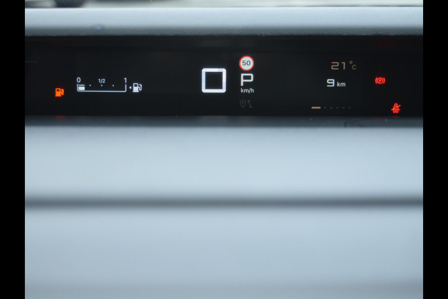 Citroën C3 Aircross 1.2 Hybrid 145pk Plus | 7 STOELEN | PARKEERSENSOREN MET CAMERA | CLIMATE CONTROL | WIT DAK | CARPLAY |