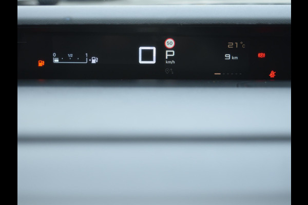 Citroën C3 Aircross 1.2 Hybrid 145pk Plus | 7 STOELEN | PARKEERSENSOREN MET CAMERA | CLIMATE CONTROL | WIT DAK | CARPLAY |