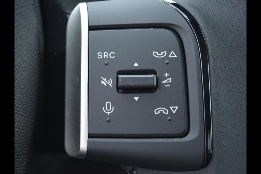 Citroën C3 Aircross 1.2 Hybrid 145pk Plus | 7 STOELEN | PARKEERSENSOREN MET CAMERA | CLIMATE CONTROL | WIT DAK | CARPLAY |