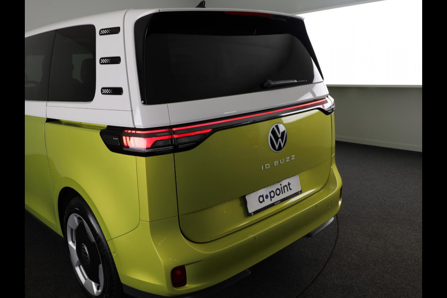 Volkswagen ID. Buzz Pro 86 kWh LWB 7p. 286 pk | SoH 96,36% |Navigatie | Panoramadak | Trekhaak (wegklapbaar) | Parkeersensoren (Park assist) | Rondomzicht camera | Elektr. schuifdeuren | Stoelverwarming |