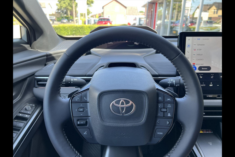 Toyota C-HR+ 77 kWh First Edition | 20 inch velgen, Elektrische achterklep, Dodehoekherkenning, Parkeersensoren