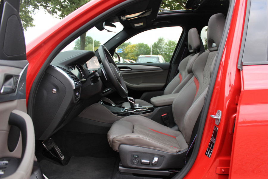 BMW X3 M / Trekhaak / Panoramadak / 360Camera / Head-up / Leder / Harman Kardon / 20'' / Stoelverwarming / Dodehoek / DAB / ACC