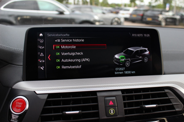 BMW X3 M / Trekhaak / Panoramadak / 360Camera / Head-up / Leder / Harman Kardon / 20'' / Stoelverwarming / Dodehoek / DAB / ACC