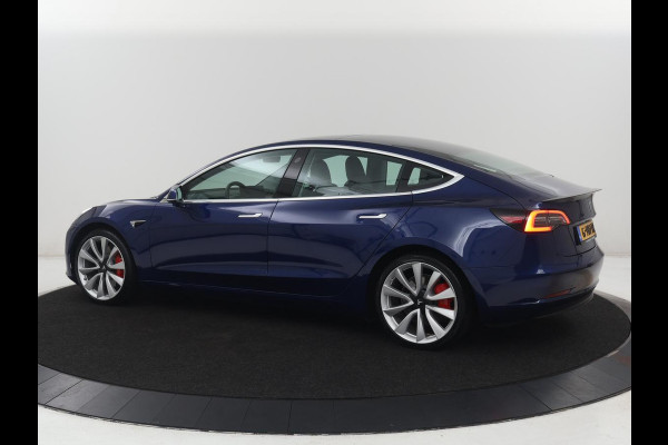 Tesla Model 3 Performance AWD 75 kWh | Traffic-Aware Cruise control | Leder | Lichtmetaal 20'' | Achterbank verwarming | Park assist | Climate control